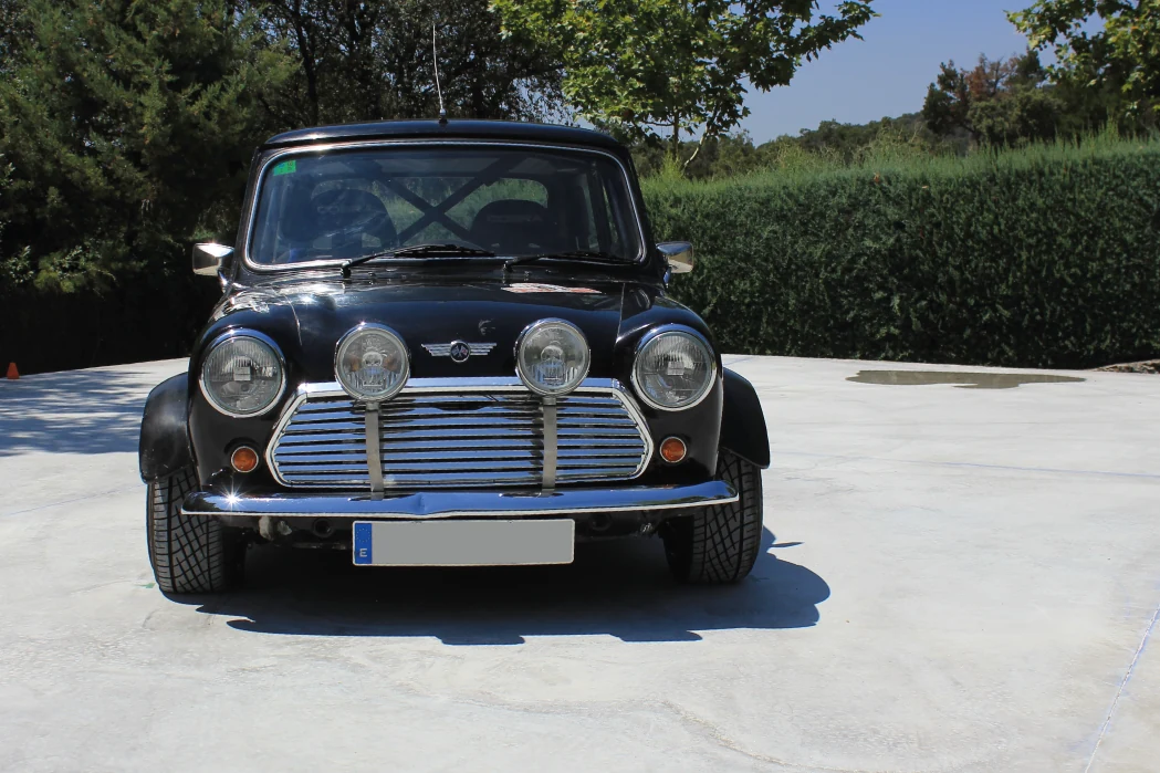Restomod Classic bespoke Mini